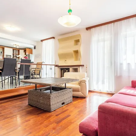 Beautiful Luxury House W Sea View & Outside Space 别墅 斯普利特