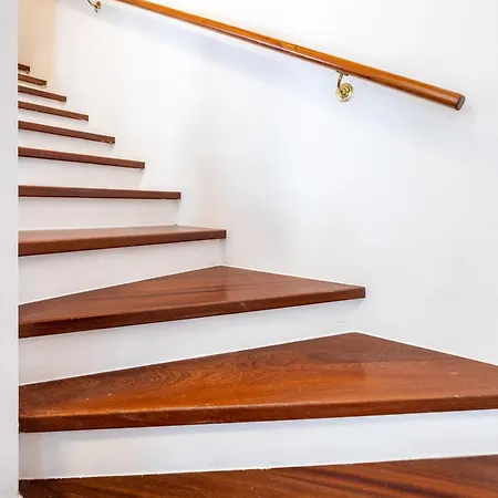 Beautiful luxury house w sea view&outside space *