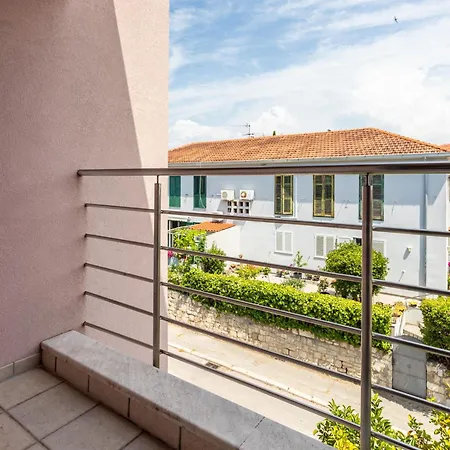Beautiful Luxury House W Sea View & Outside Space Vila *