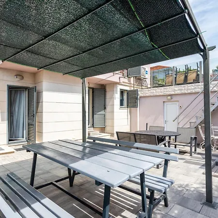 Beautiful luxury house w sea view&outside space Villa *