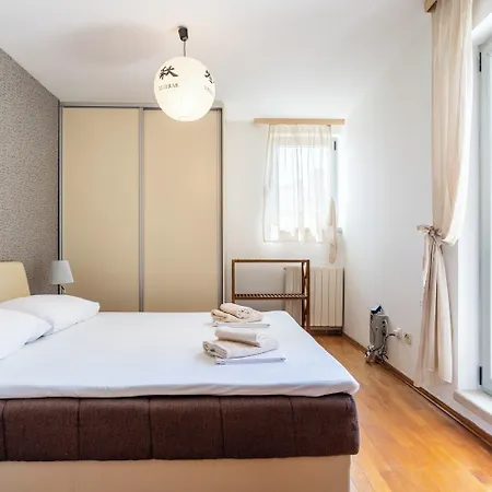 Villa Beautiful luxury house w sea view&outside space Split