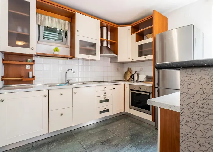 וילה House Sleeps 8 With Balcony *